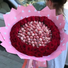 Премиум букет из красной розы и клубники в шоколаде