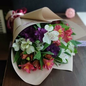 Альстромерия микс. Букет