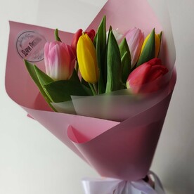 7 тюльпанов микс, яркий. Букет