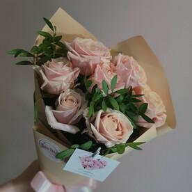 Роза розовая 7 шт. Букет