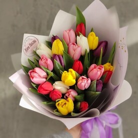 Букет 25 тюльпанов микс. 8 марта