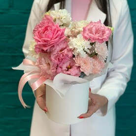 Эустома и роза "Мыльные пузырьки"