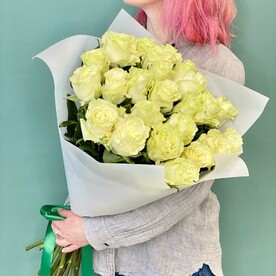 Моно из белых эквадорских роз 25шт