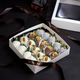 Клубника в шоколаде «Реопаль» - 12-16 крупных ягод