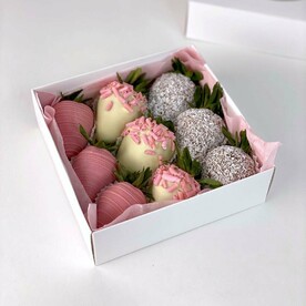 Набор клубники в шоколаде «Эстен» 6-9 ягод