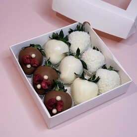 Набор клубники в шоколаде Pretty