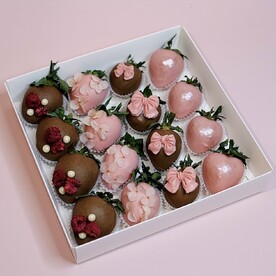 Набор клубники в шоколаде Pinky