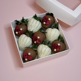 Набор клубники в шоколаде Sparkle