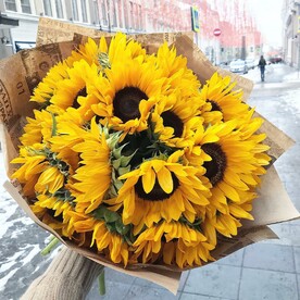 Букет из подсолнухов