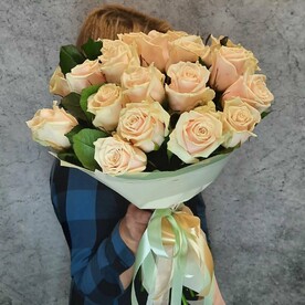 Букет из 19 роз