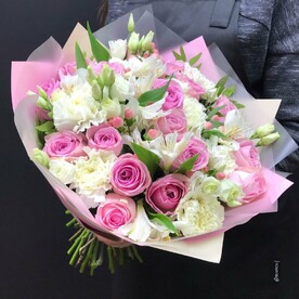 Розовый букет