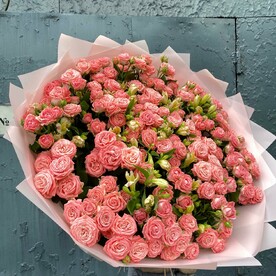 Кустовая роза и альстромерия