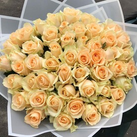 Букет из Персиковых роз