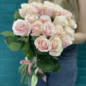 Букет 23 розовые розы