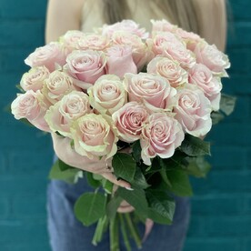 Букет 25 розовых роз