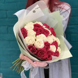 Букет 23 розы