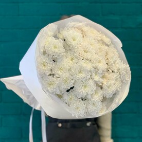 Букет из 9 белых хризантем