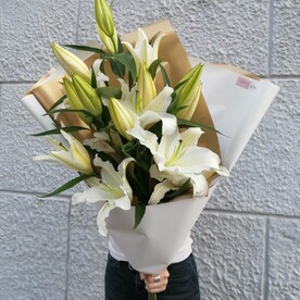 Букет из  лилий