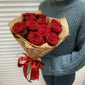 Букет из 11 красных роз