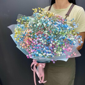 Букет из цветных гипсофил