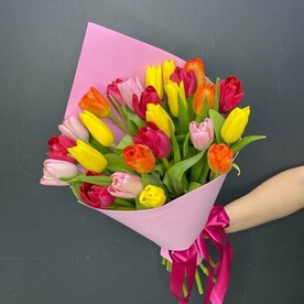 Букет из 25 тюльпанов микс