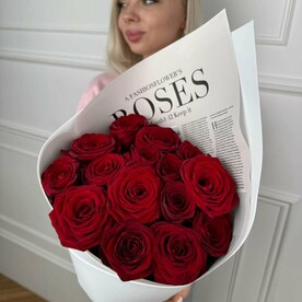 Букет 15 красных роз