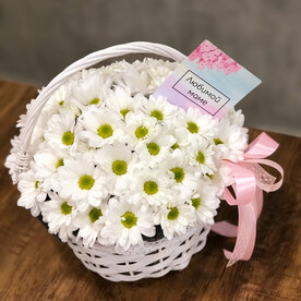 Корзина с ромашками
