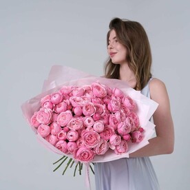 Монобукет кустовых пионовидных роз