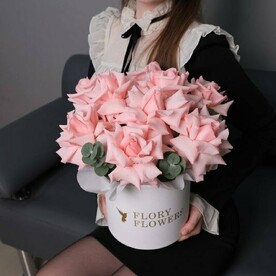 Коробка с розами