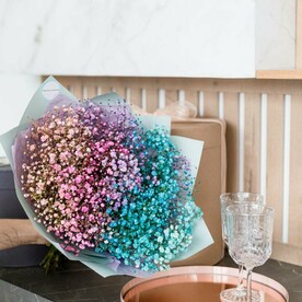 Букет из гипсофилы Радужный Единорог