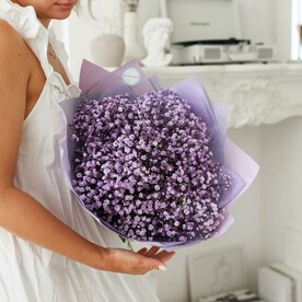 Черная смородина, букет из гипсофилы