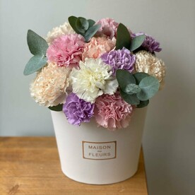 MAXI Зефирка белая с диантусами MIX и эвкалиптом