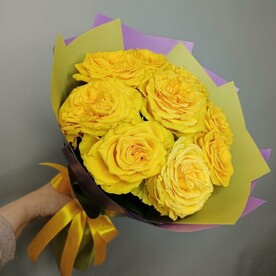 Розы в жёлтых тонах