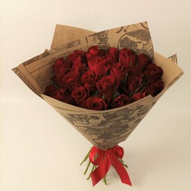 Роза Кения красная 25 штук