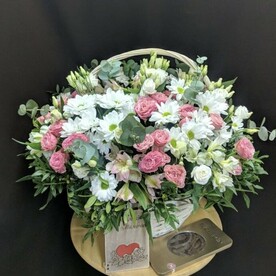 Корзина с цветами