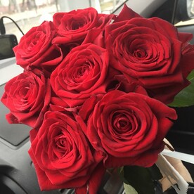 Букет 7 роз