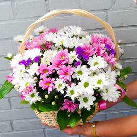 Корзина кустовых хризантем