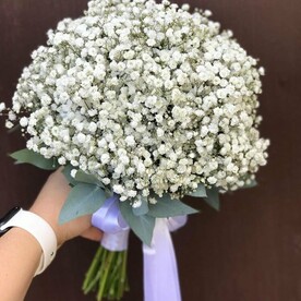 Букетик с гипсофилой