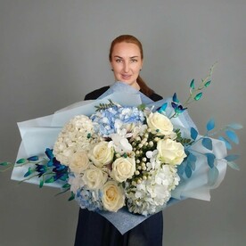 Electric blue гортензии