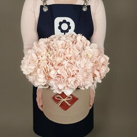 Премиум гортензии в крафт коробке