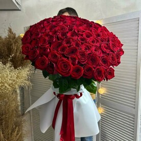 VIP букет из 101 красной розы