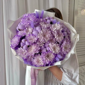 Авторский букет: сиреневая хризантема, натуральный хлопок, лагурус 🌸Размер М