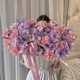 Корзина с цветами: хризантема, диантус, натуральный хлопок, лагурус 🌸 Размер L