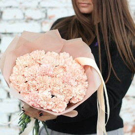 Букет из розовых диантусов