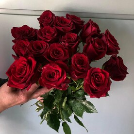 Букет из красных роз