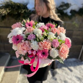 Корзина с цветами «Изюминка»