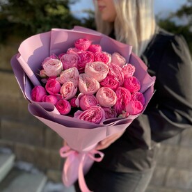 Монобукет «Время любить» с кустовые розами