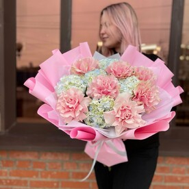 Букет из роз и гортензии "Воздушное облако"