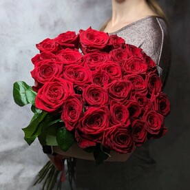 Классика из 29 роз