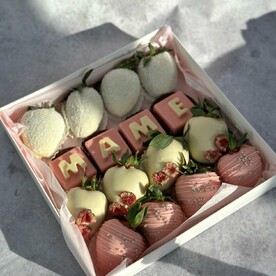 Клубничный набор «Маме»